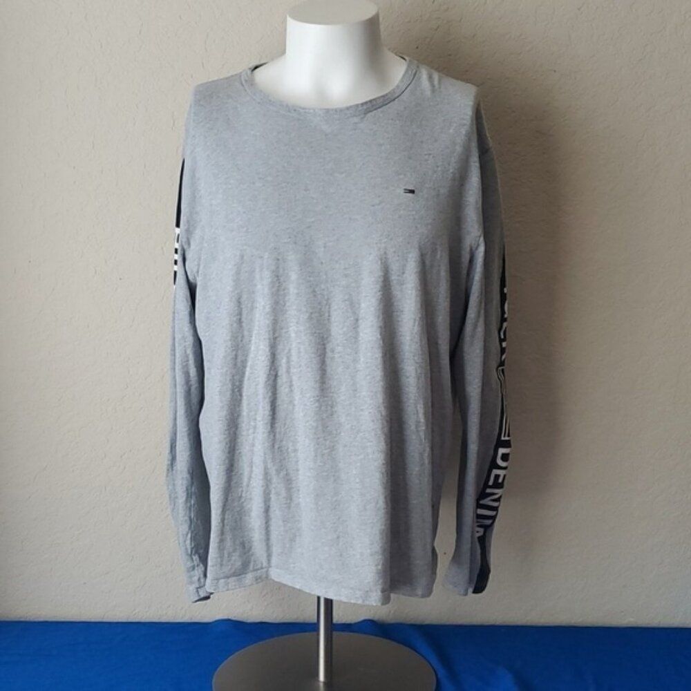 Tommy Hilfiger Denim Men’s Long Sleeve Graphic T-Shirt XL Gray Crewneck